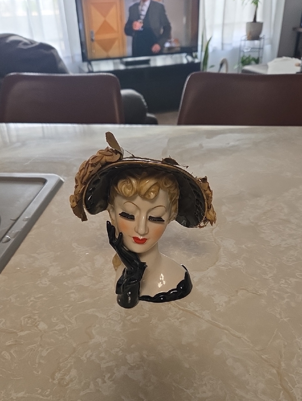 Vtg Decorative Lady Head Vase in Black and Cream with Hat